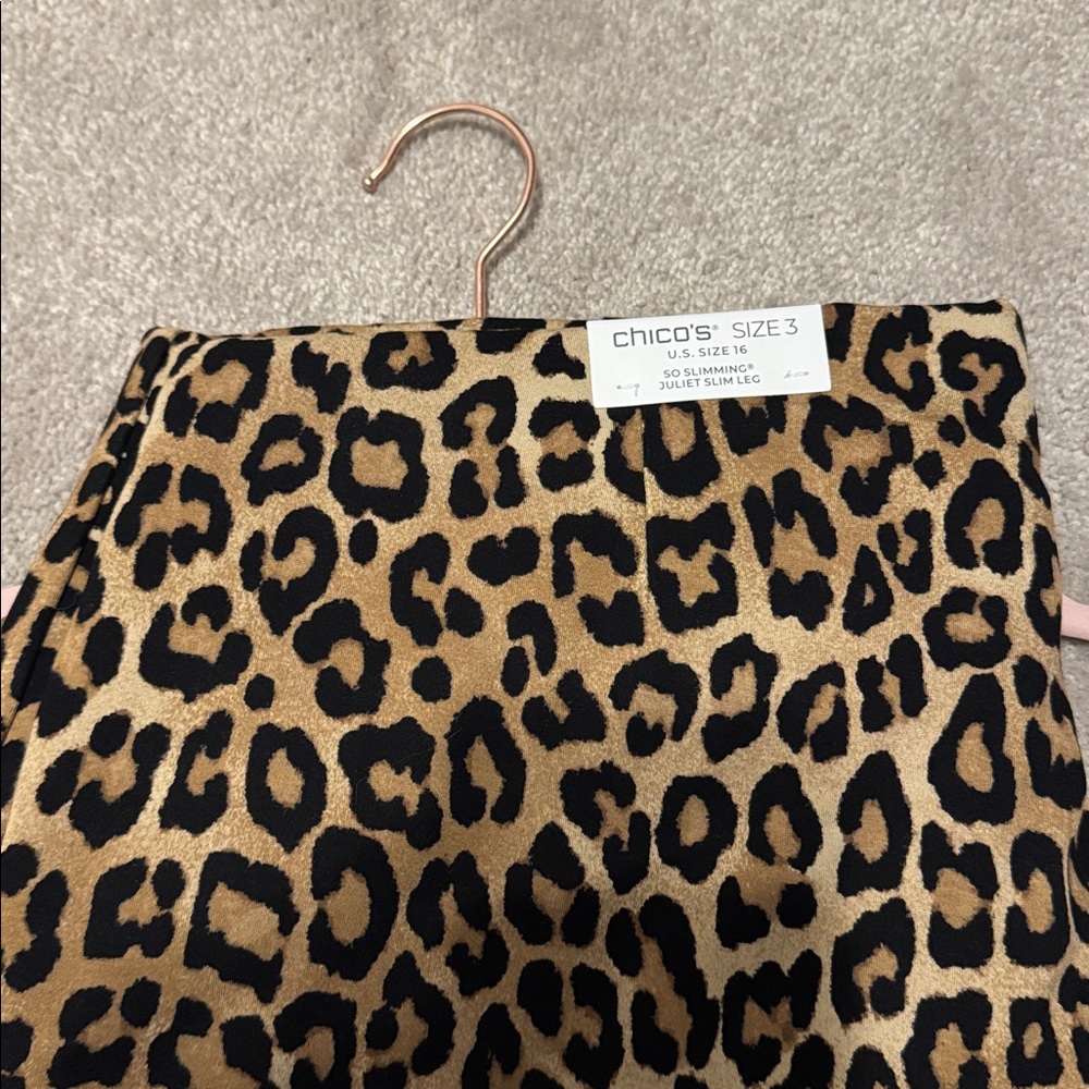Chicos Size 3 Animal Print Pull On
